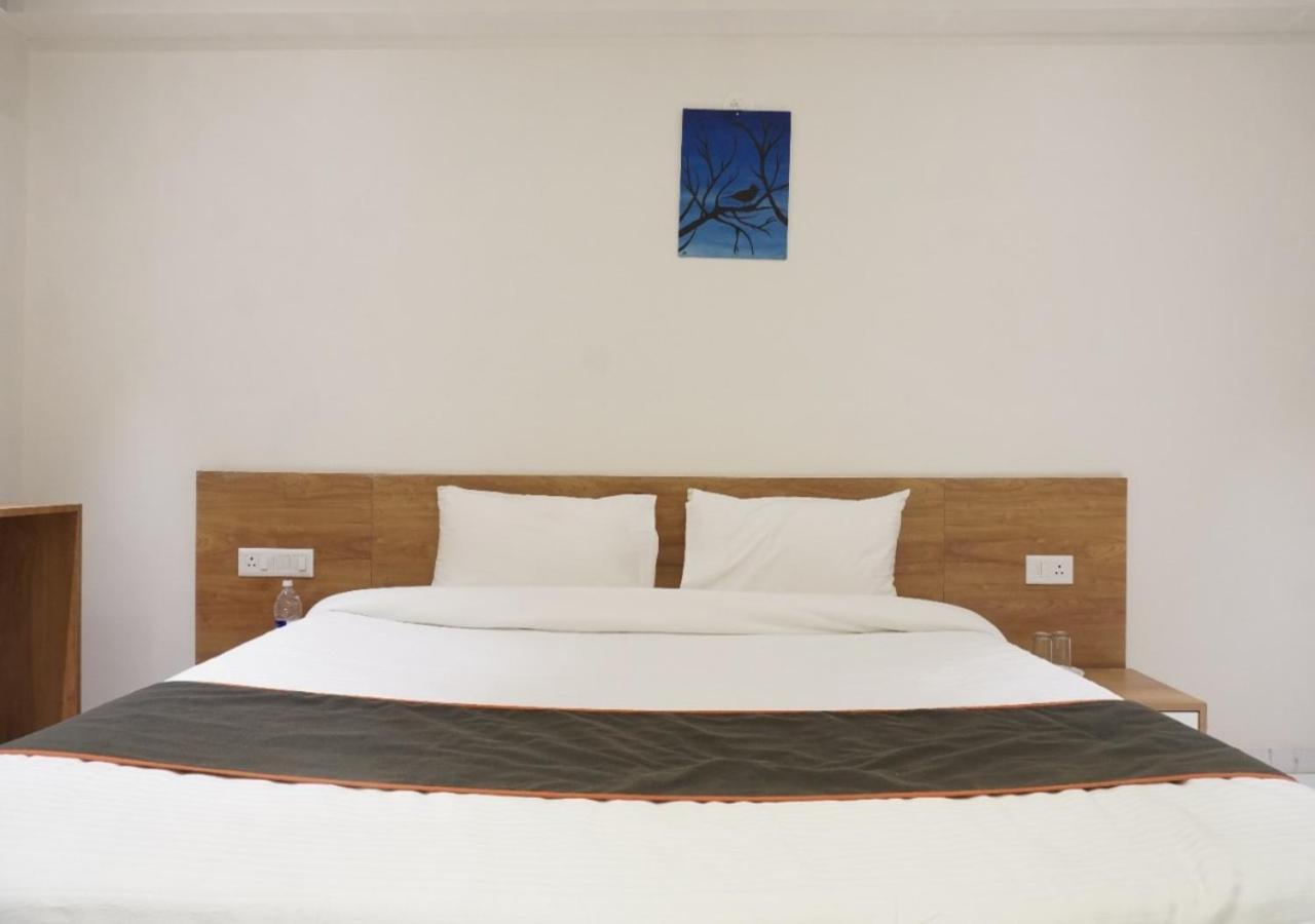 L P Regency, Pune Exterior photo