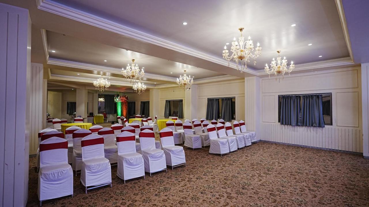 L P Regency, Pune Exterior photo