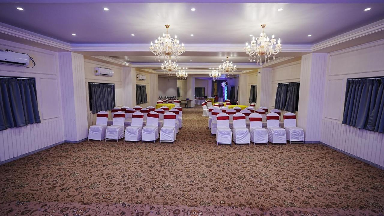 L P Regency, Pune Exterior photo