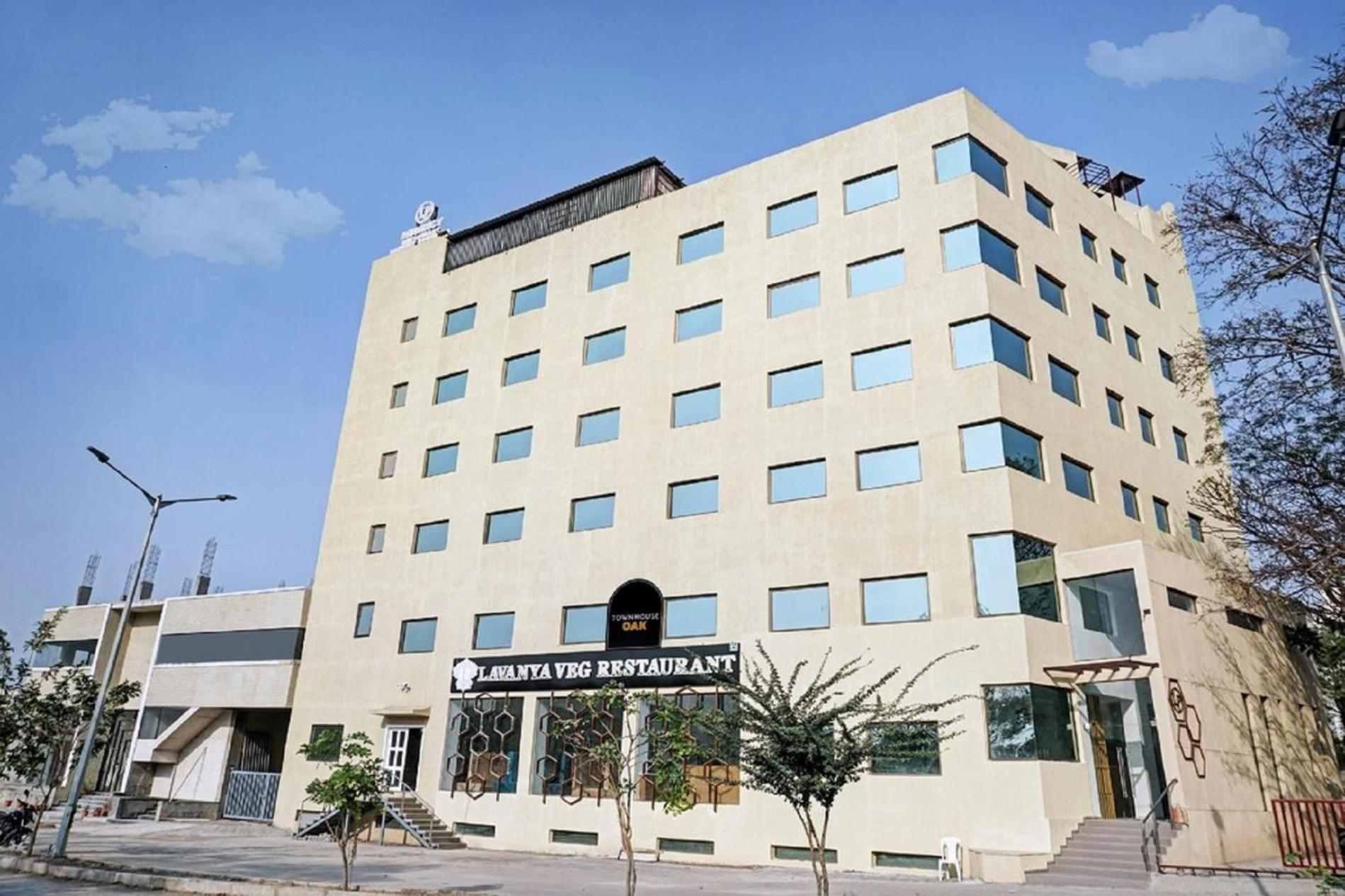 L P Regency, Pune Exterior photo