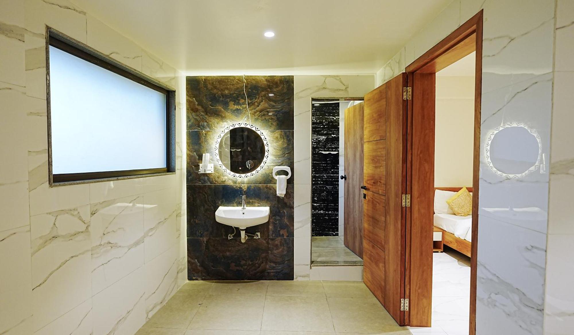 L P Regency, Pune Exterior photo