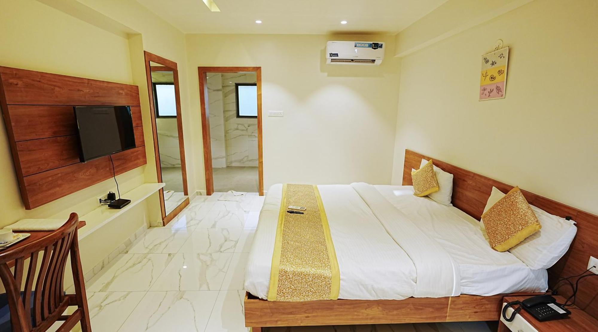 L P Regency, Pune Exterior photo