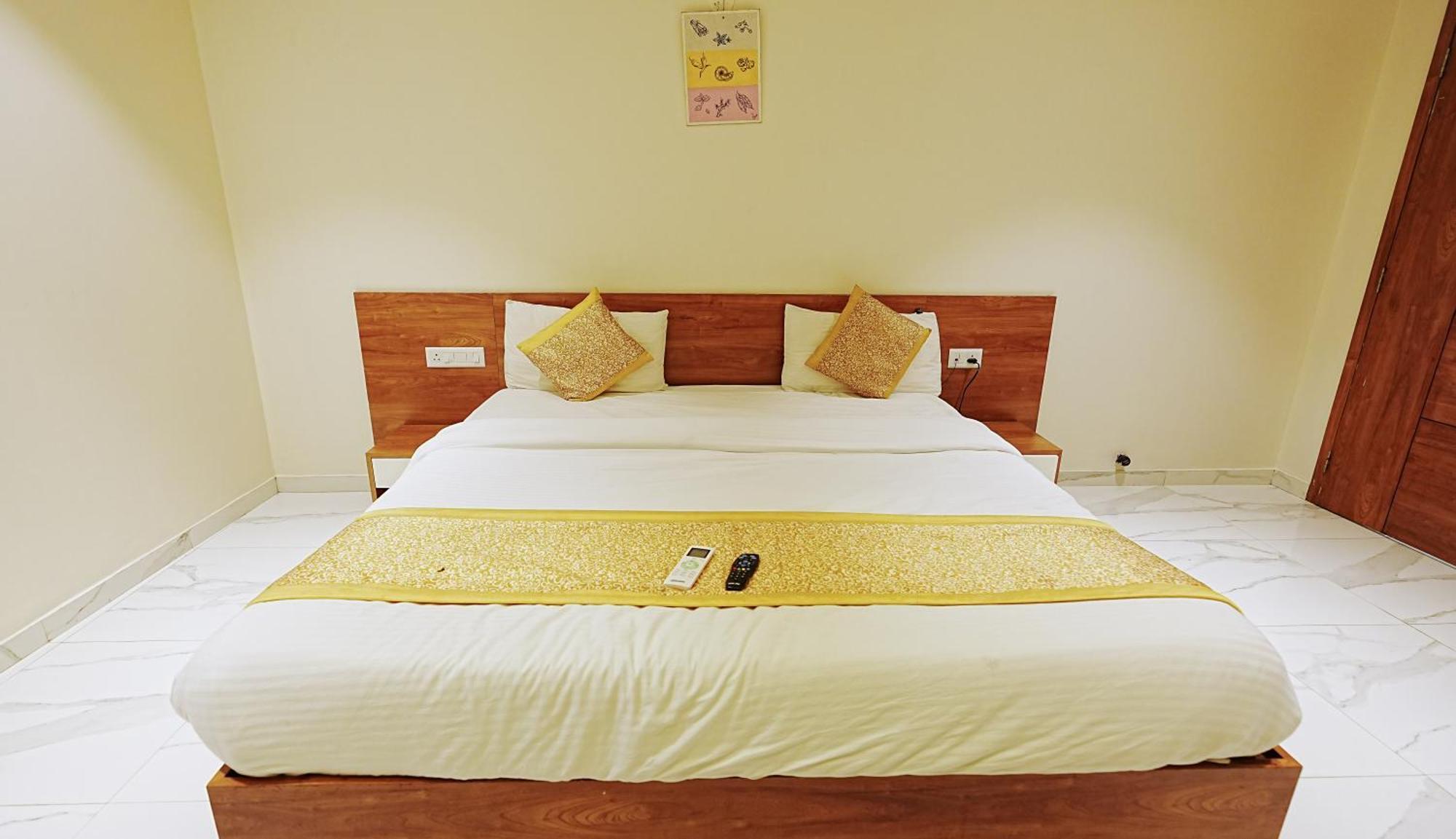 L P Regency, Pune Exterior photo