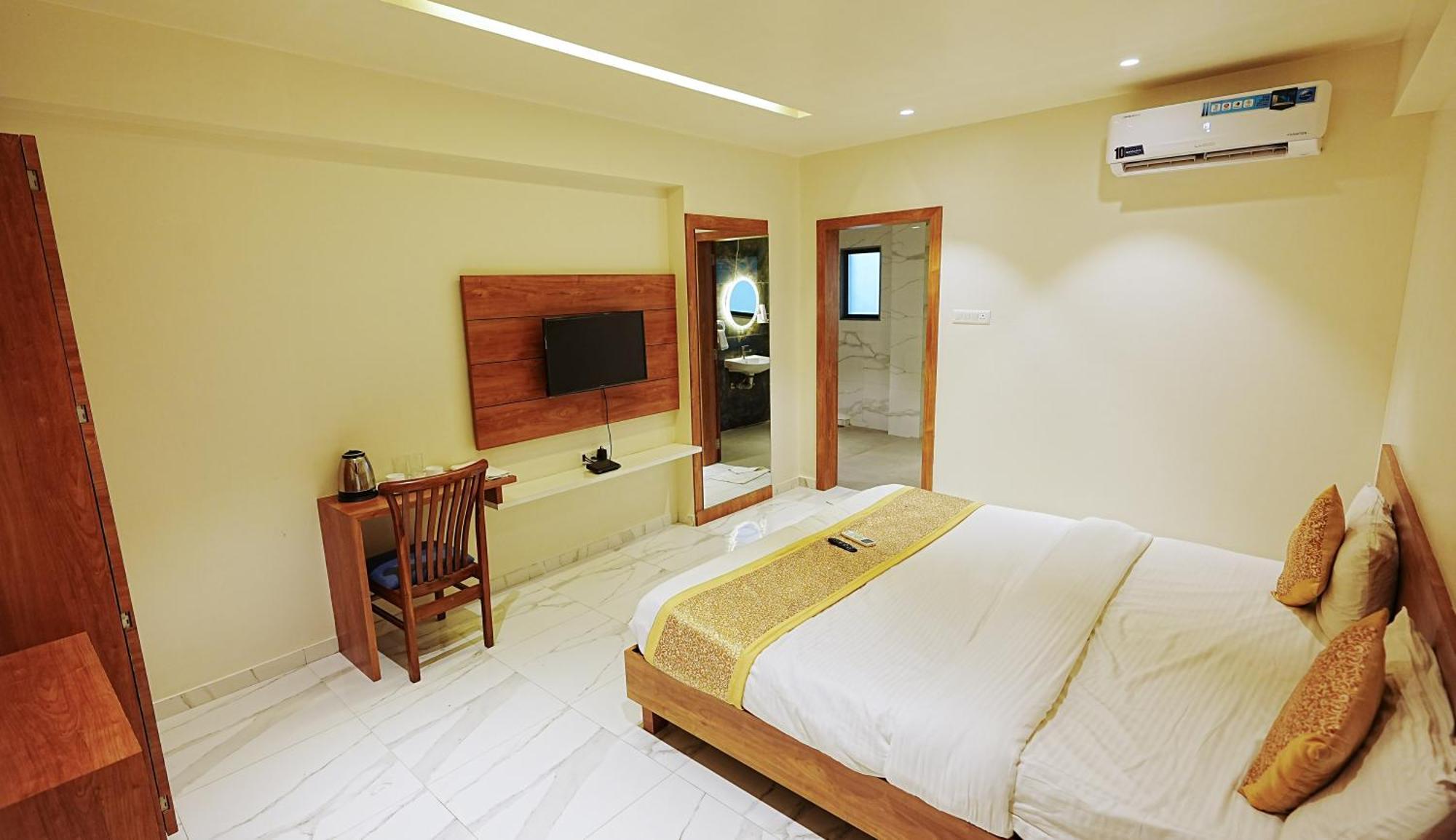 L P Regency, Pune Exterior photo