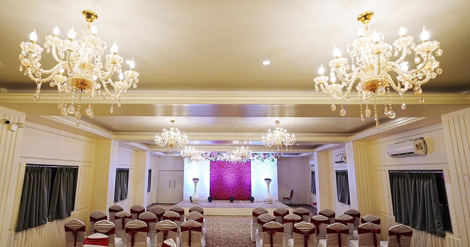 L P Regency, Pune Exterior photo