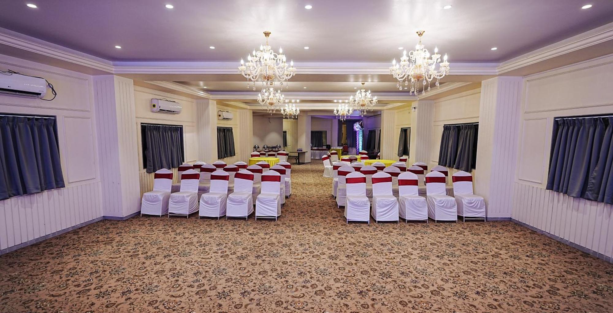 L P Regency, Pune Exterior photo