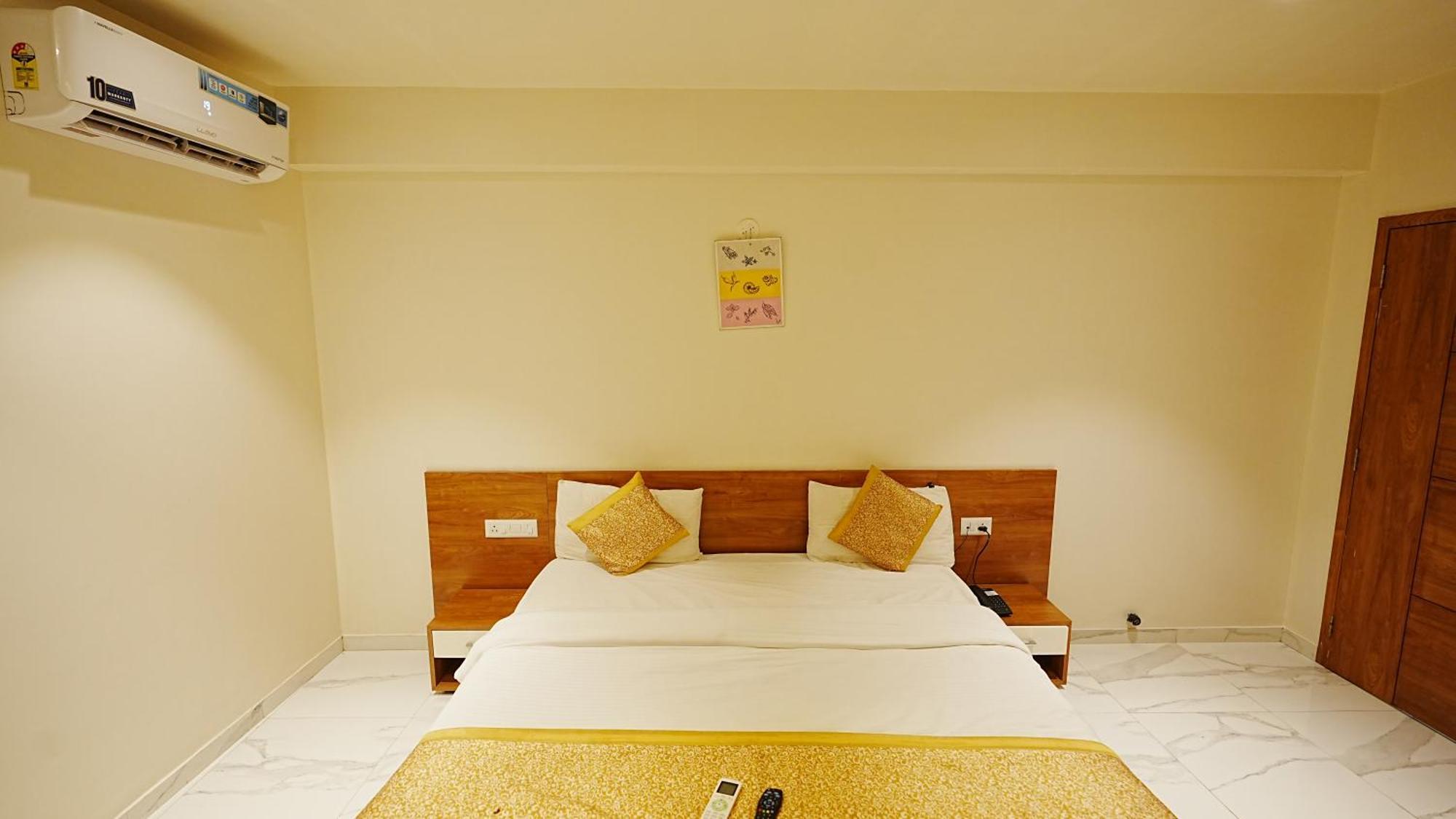 L P Regency, Pune Exterior photo