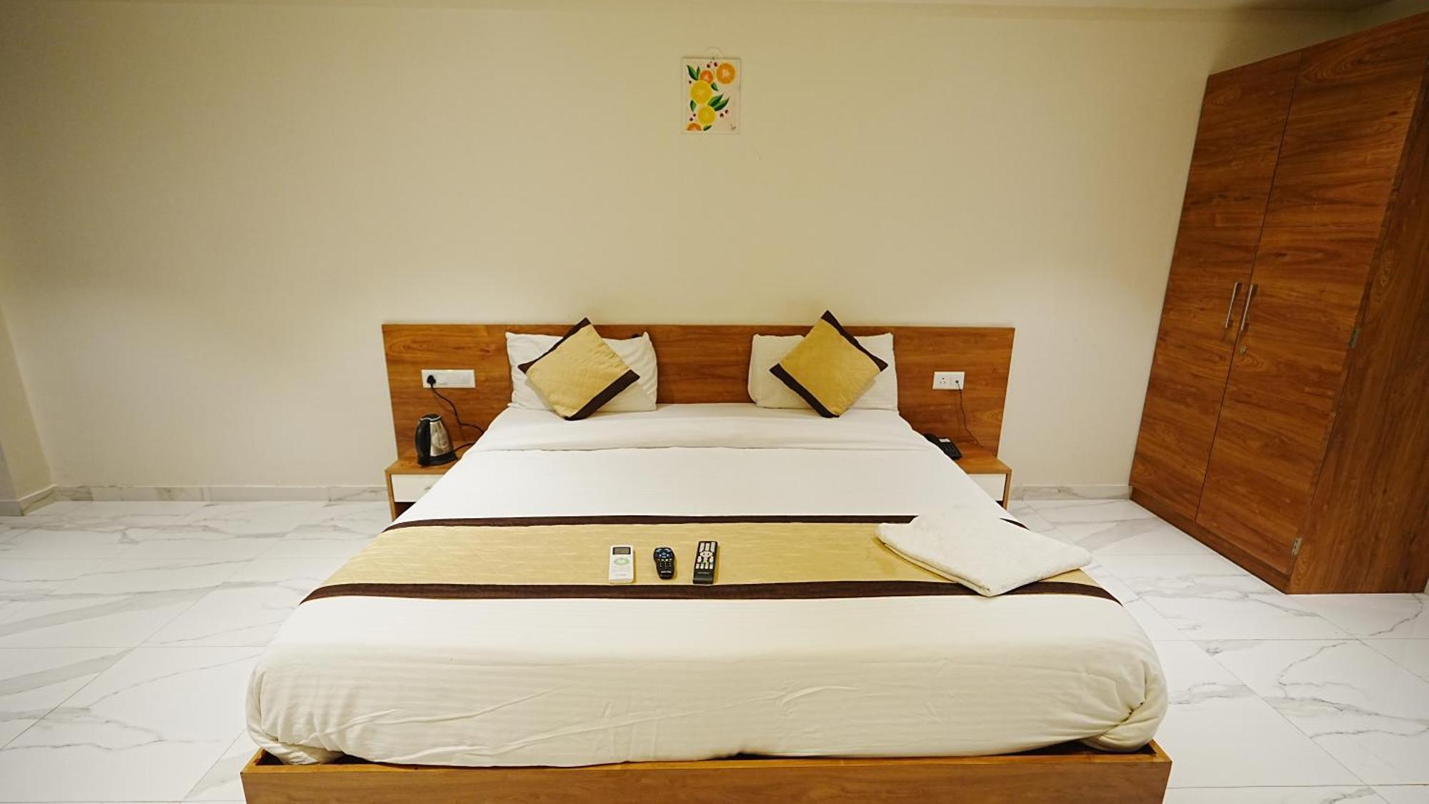 L P Regency, Pune Exterior photo